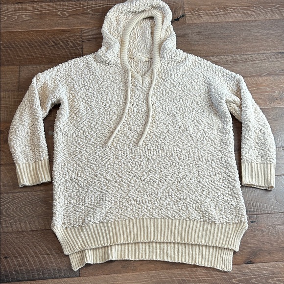 P.O.V. Sweaters - P.O.V. Cream Textured Knit Sweater